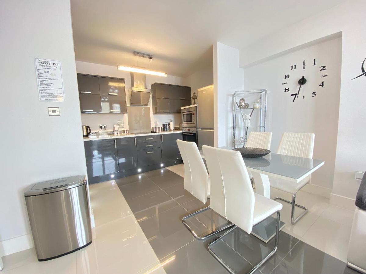 Contemporary Centre In The Aspect Appartement Cardiff